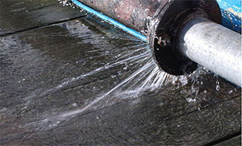 cracked pipe repair houston